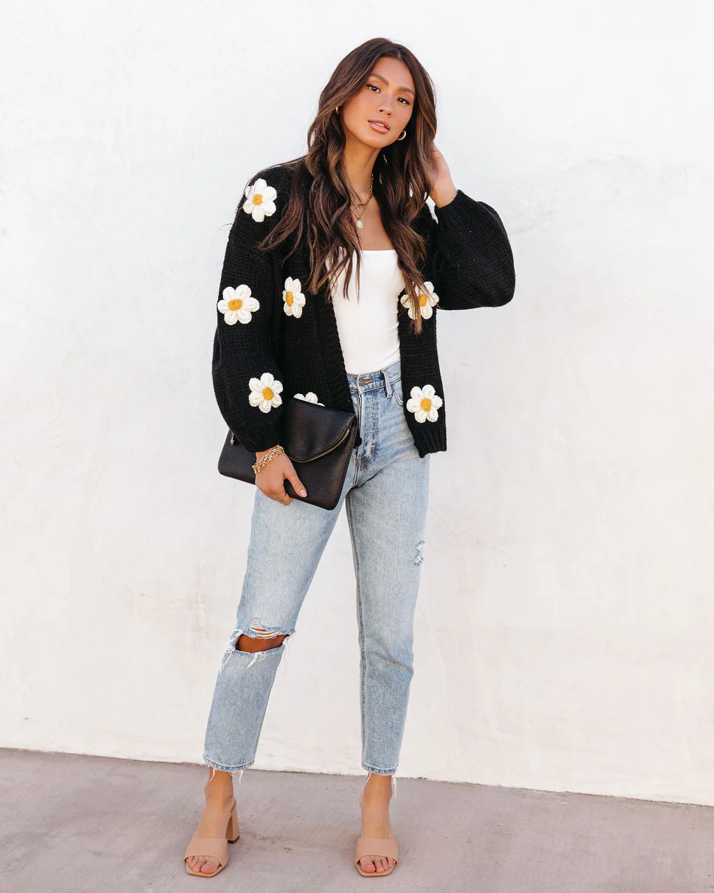 29394-fallen-daisy-oversized-knit-cardigan-1.webp
