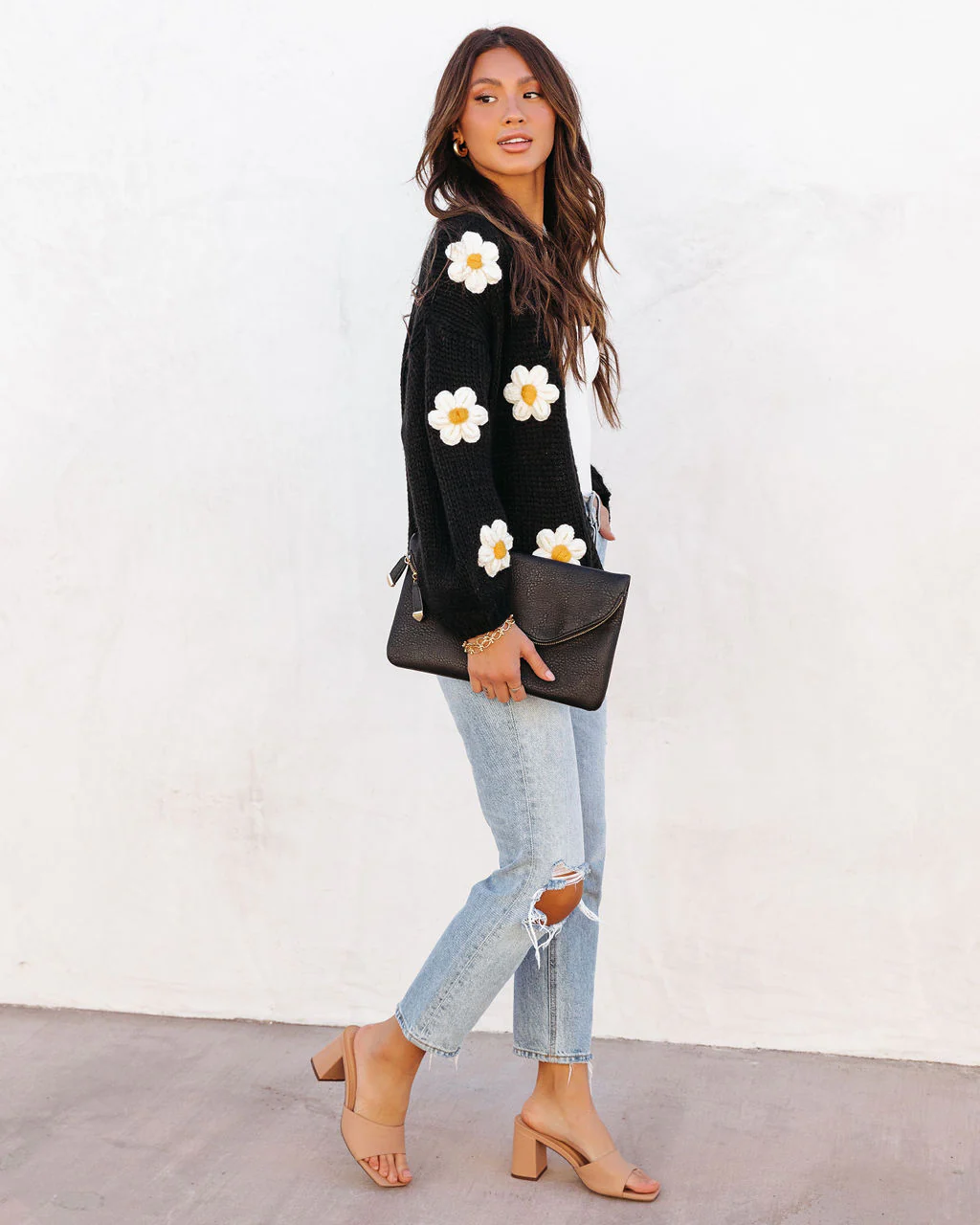 29394-fallen-daisy-oversized-knit-cardigan-1.webp