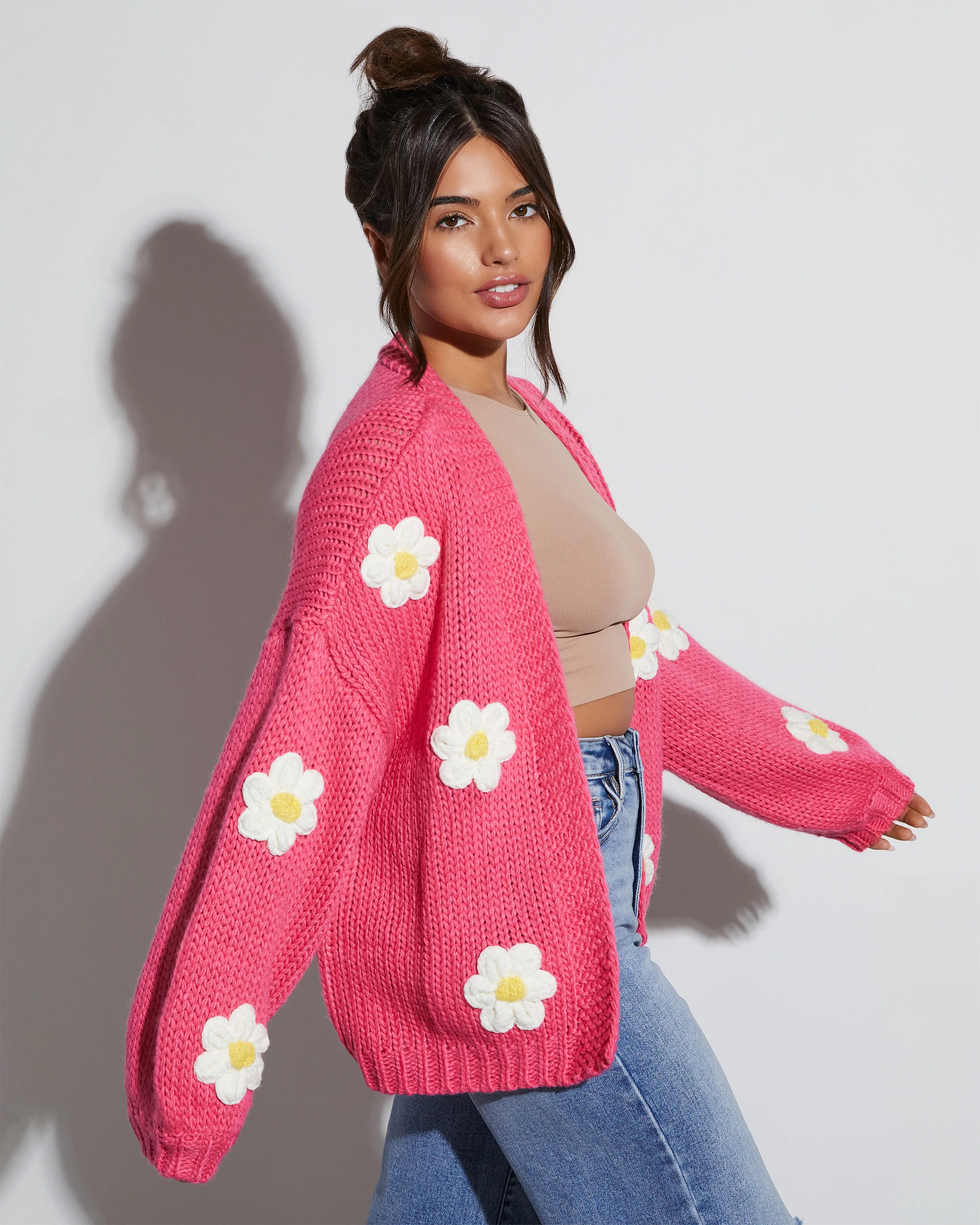 29394-fallen-daisy-oversized-knit-cardigan-1.webp