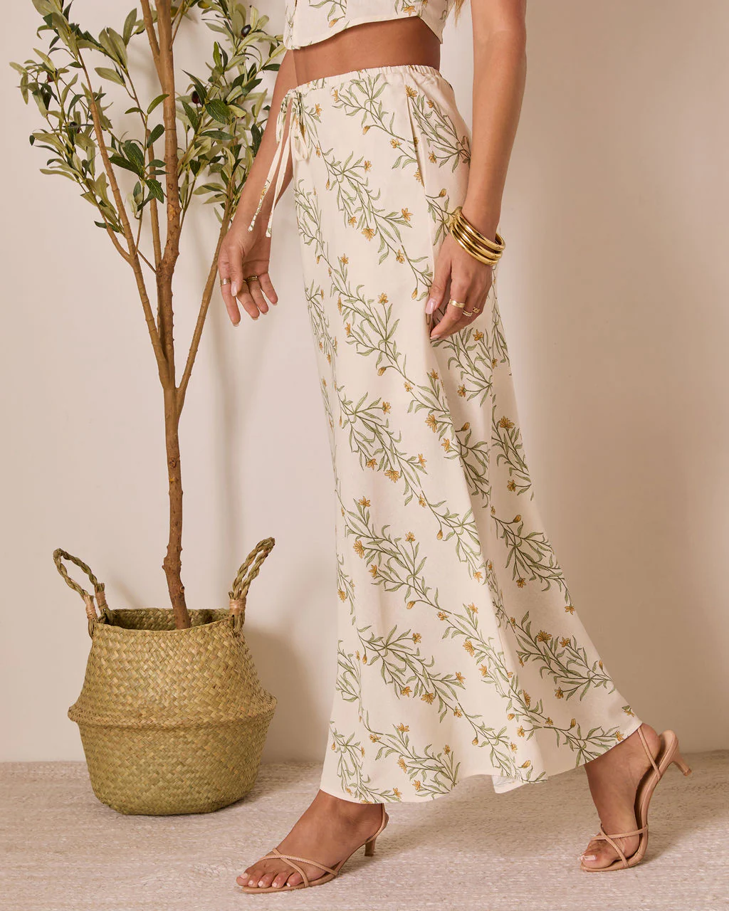 2969-sweet-surrender-floral-maxi-skirt-1.webp