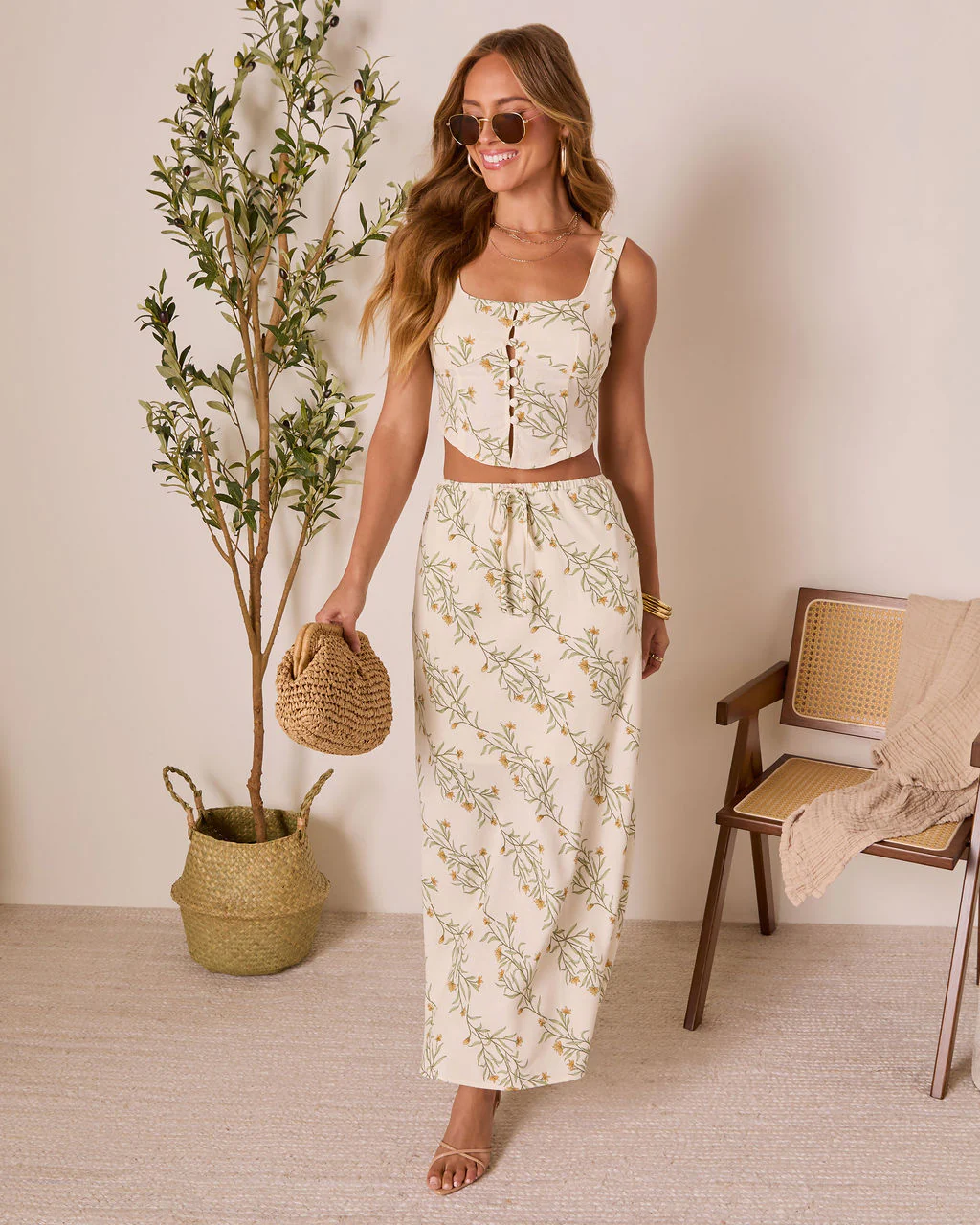 2969-sweet-surrender-floral-maxi-skirt-1.webp