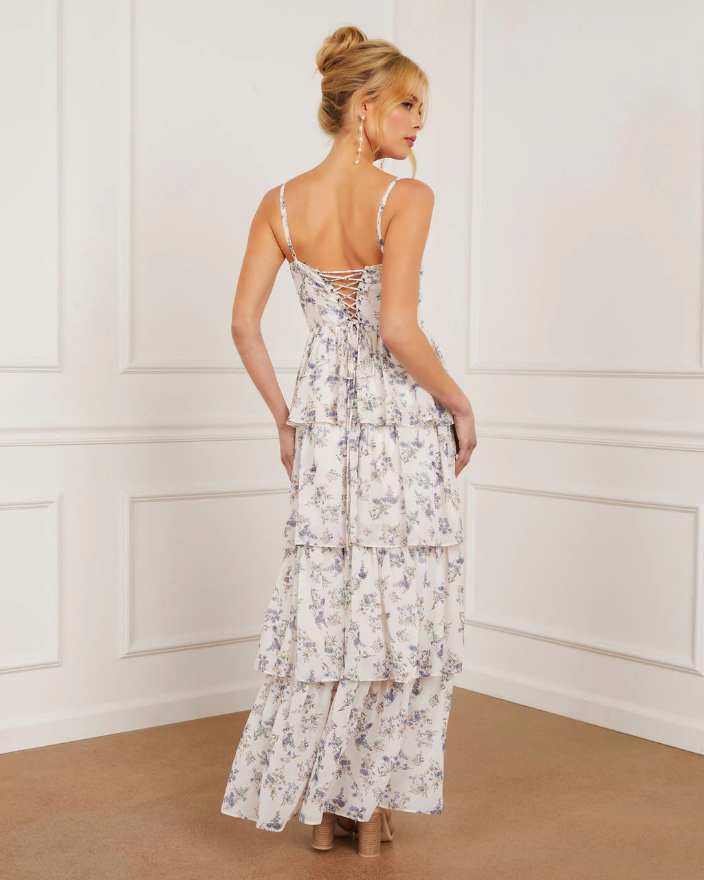 30906-shelby-sweetheart-tiered-maxi-dress-1.webp