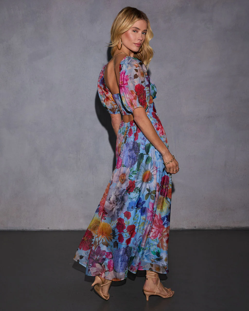 31901-sweet-blooms-floral-maxi-dress-1.webp