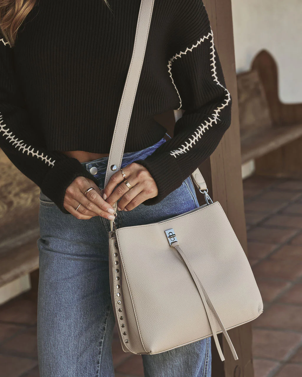 37158-my-beau-leather-bucket-bag-1.webp