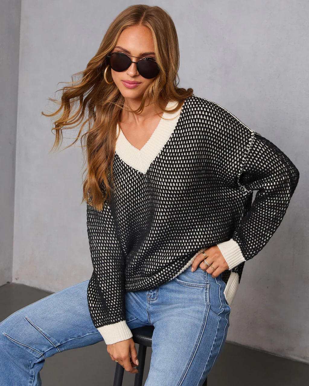37705-lesiette-contrast-crochet-knit-sweater-1.webp