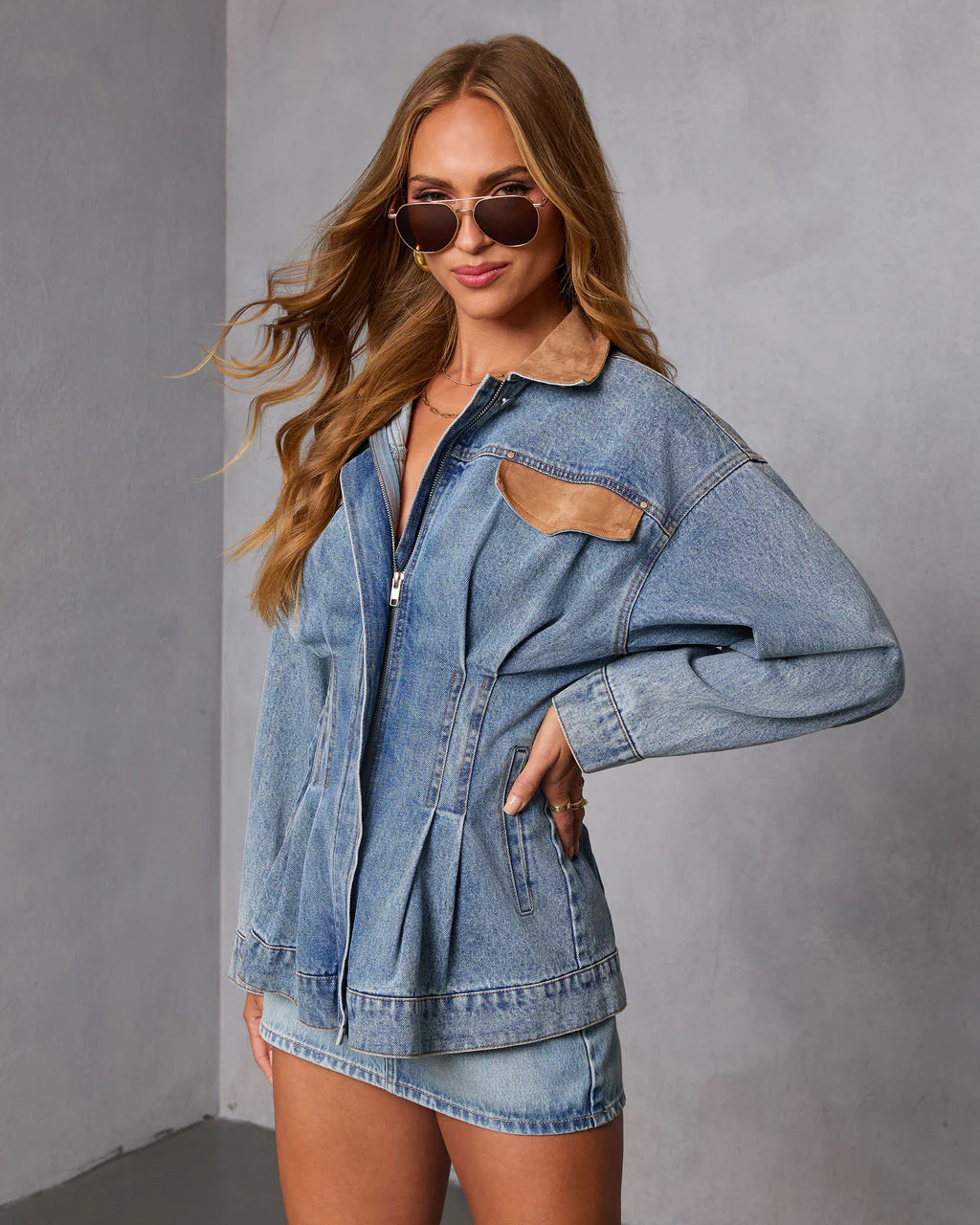 379-amber-field-suede-trim-denim-barn-jacket-1.webp