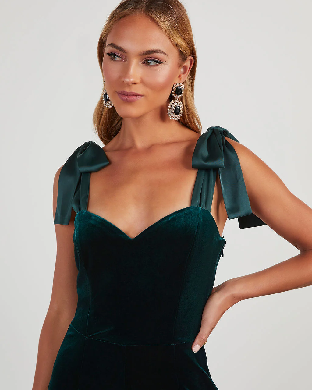 38849-logan-velvet-shoulder-tie-jumpsuit-1.webp