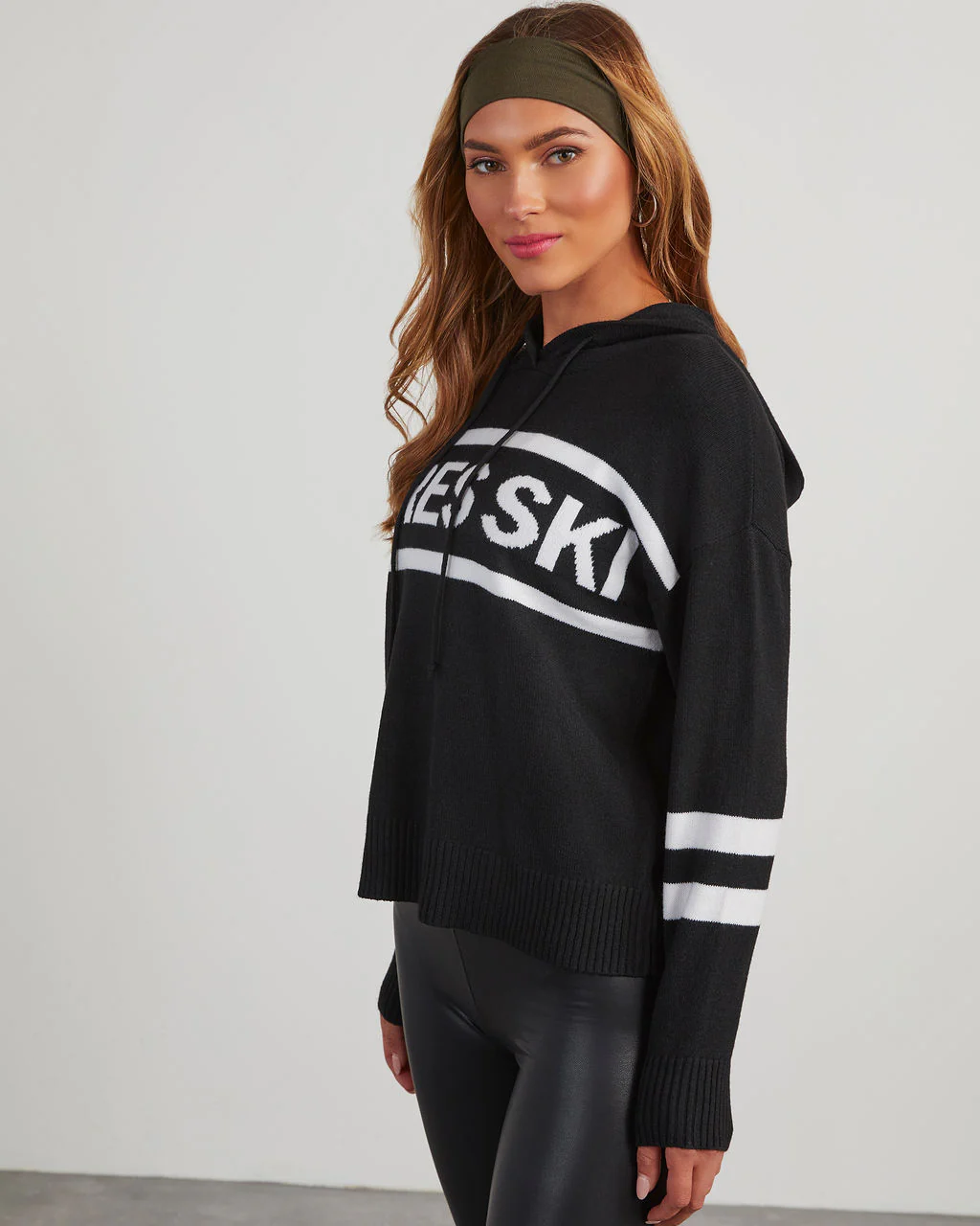 39270-apres-ski-knit-hoodie-1.webp