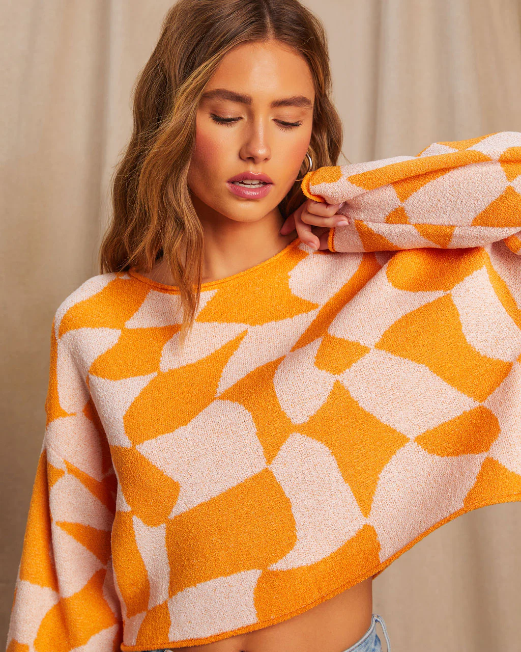 39356-rowyn-checkered-abstract-sweater-1.webp