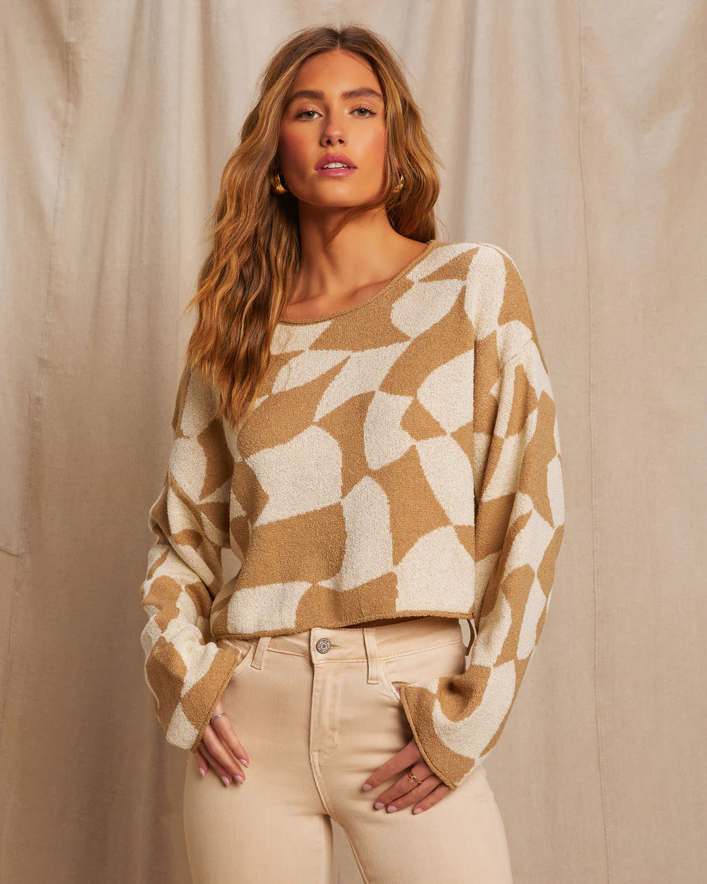 39356-rowyn-checkered-abstract-sweater-1.webp