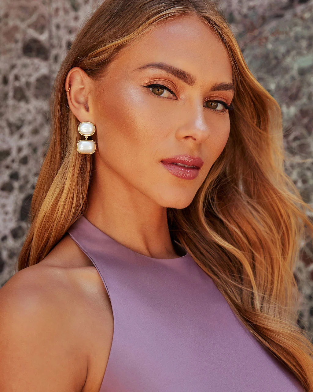 41801-dare-to-dream-pearl-drop-earrings-1.webp