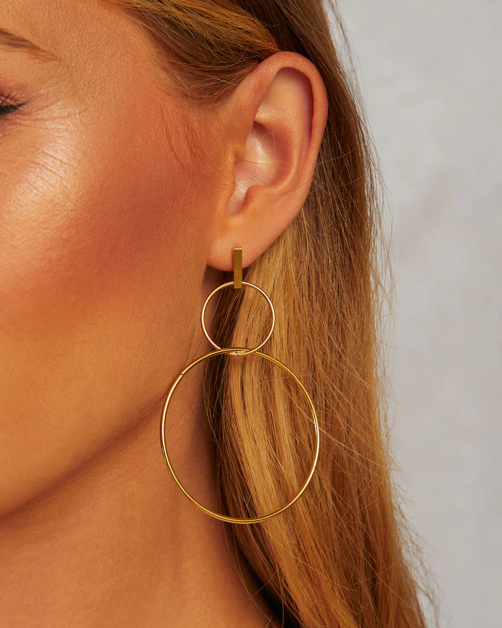 41803-david-double-hoop-drop-earrings-1.webp
