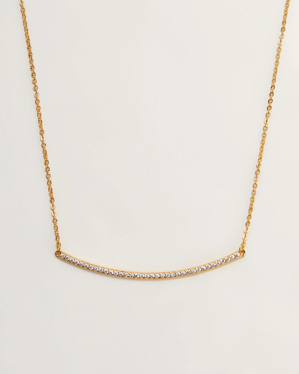 41886-simple-bar-18k-gold-plated-rhinestone-necklace-1.webp