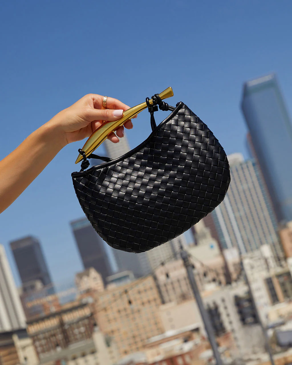 41891-brunch-date-woven-crossbody-bag-1.webp