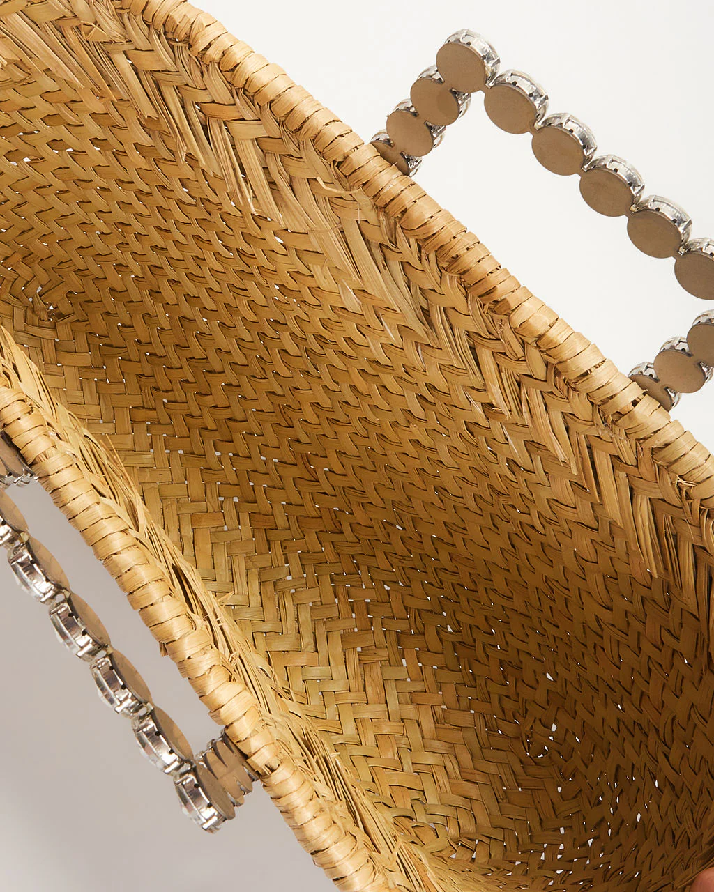 41907-shorebound-sturdy-woven-raffia-beach-tote-1.webp