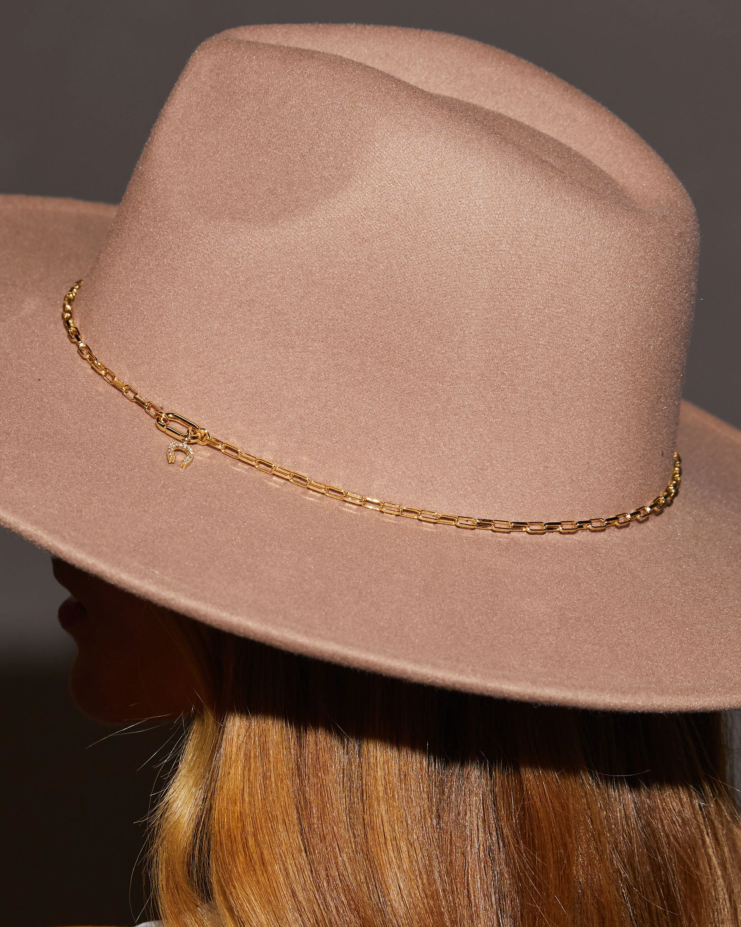 41919-skinny-hat-14k-plated-chain-1.webp