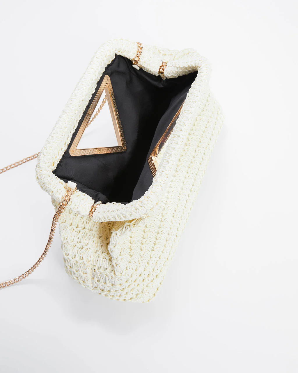 42002-resort-vibes-crochet-bag-1.webp