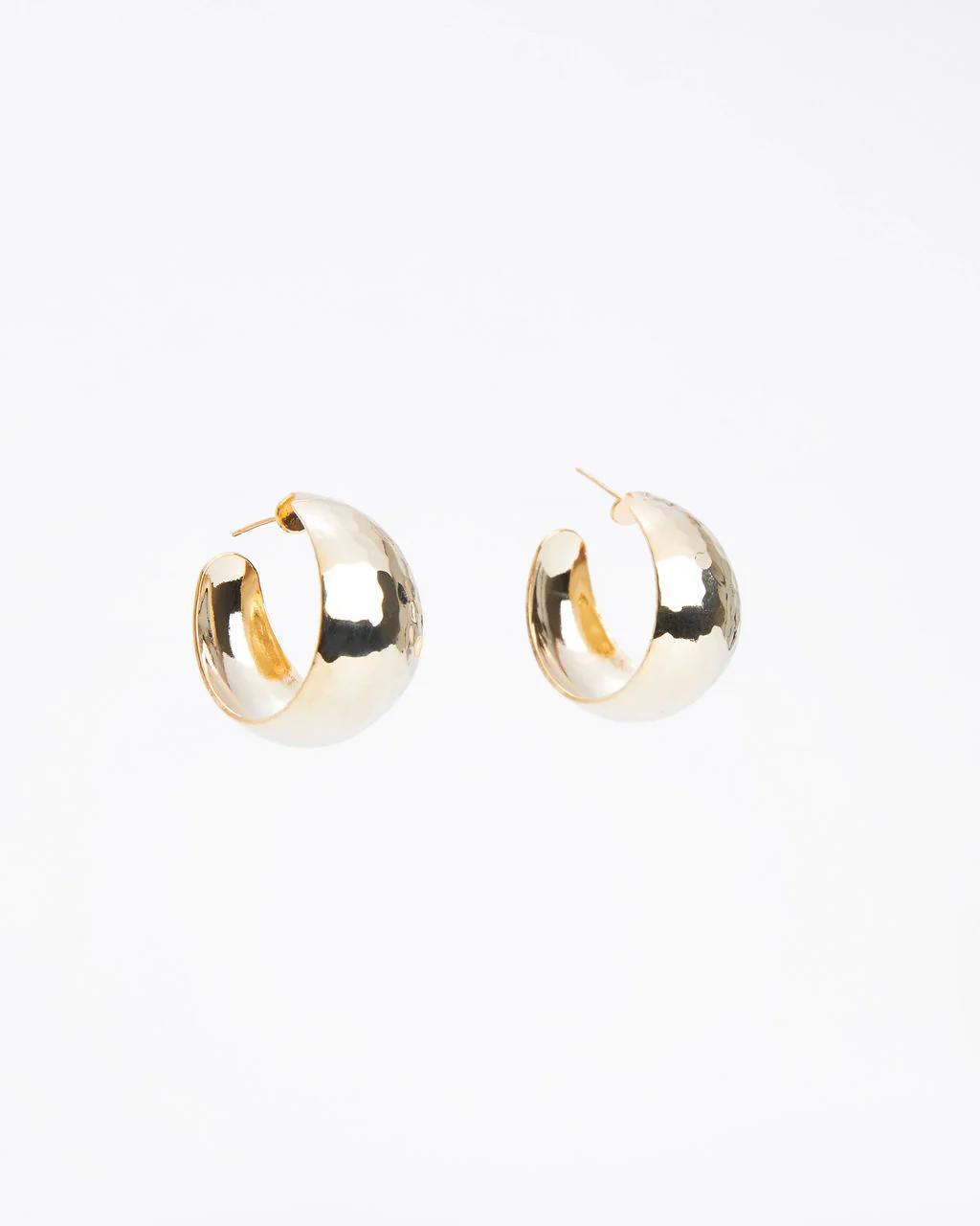 42003-romy-wide-hammered-hoop-earrings-1.webp