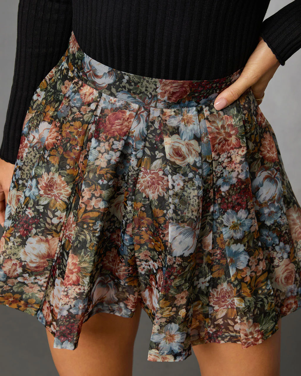 42354-meadow-moon-printed-organza-mini-skort-1.webp