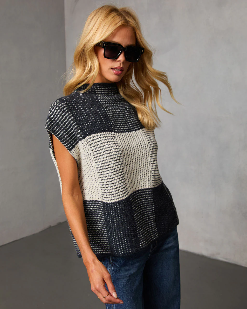 42369-eliska-contrast-knit-crochet-top-1.webp
