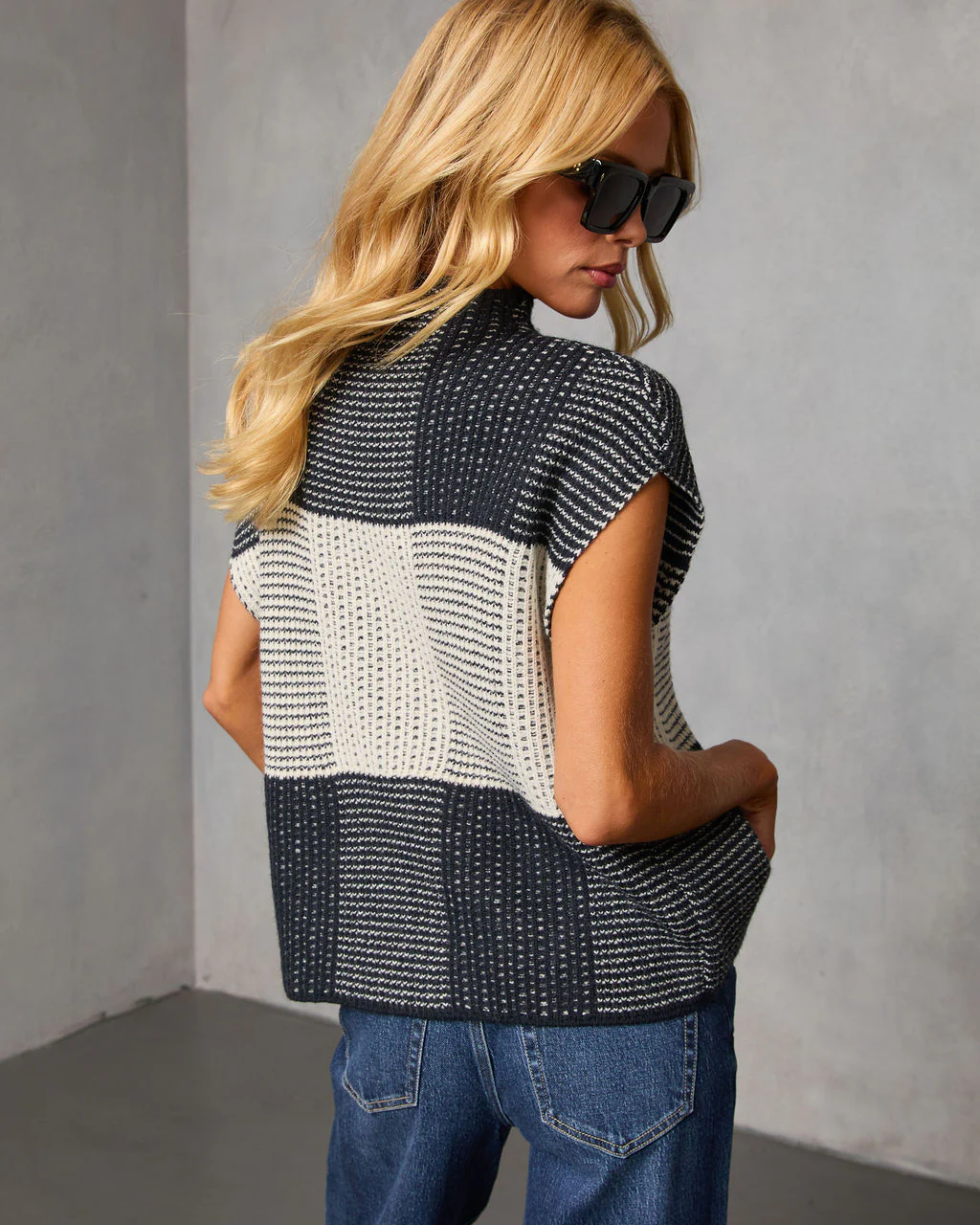 42369-eliska-contrast-knit-crochet-top-1.webp