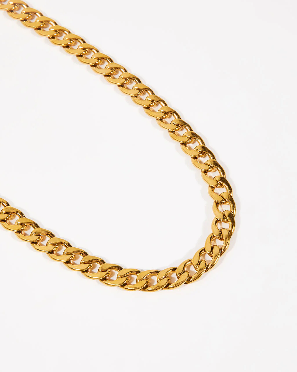42645-knox-curb-chain-necklace-1.webp