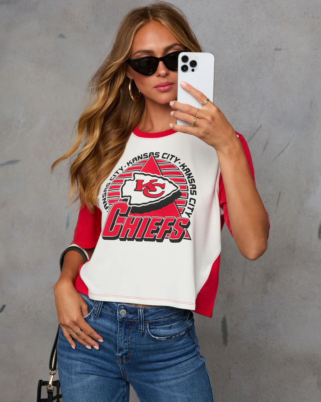 43534-kansas-city-chiefs-short-sleeve-graphic-top-1.webp