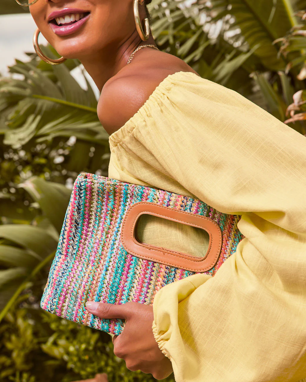 43862-shelia-multicolor-striped-straw-clutch-1.webp