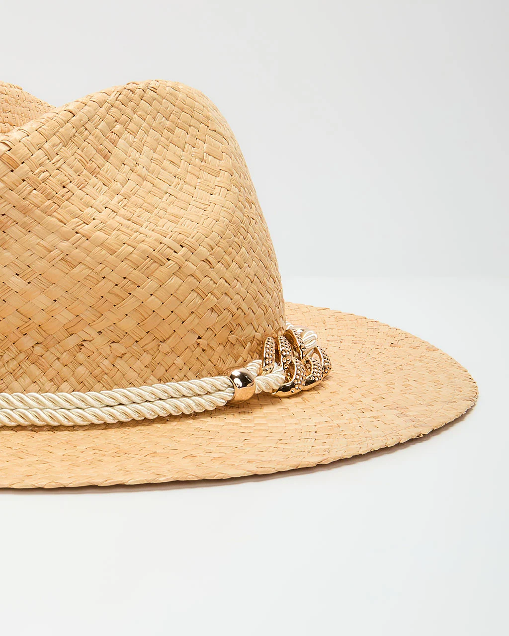 43863-alisson-rope-and-chain-straw-hat-1.webp