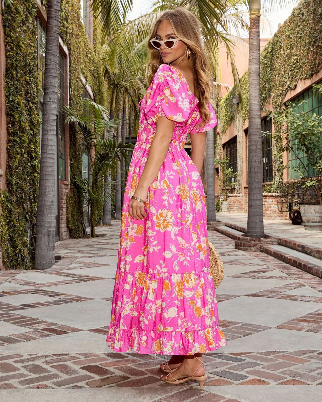 4489-daydreamer-floral-maxi-dress-1.webp