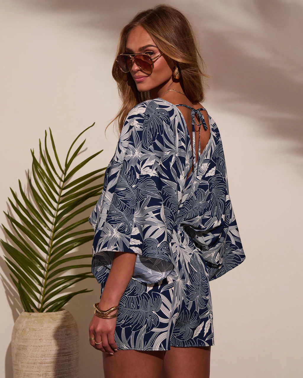 5337-leliah-kimono-sleeve-tropical-print-romper-1.webp