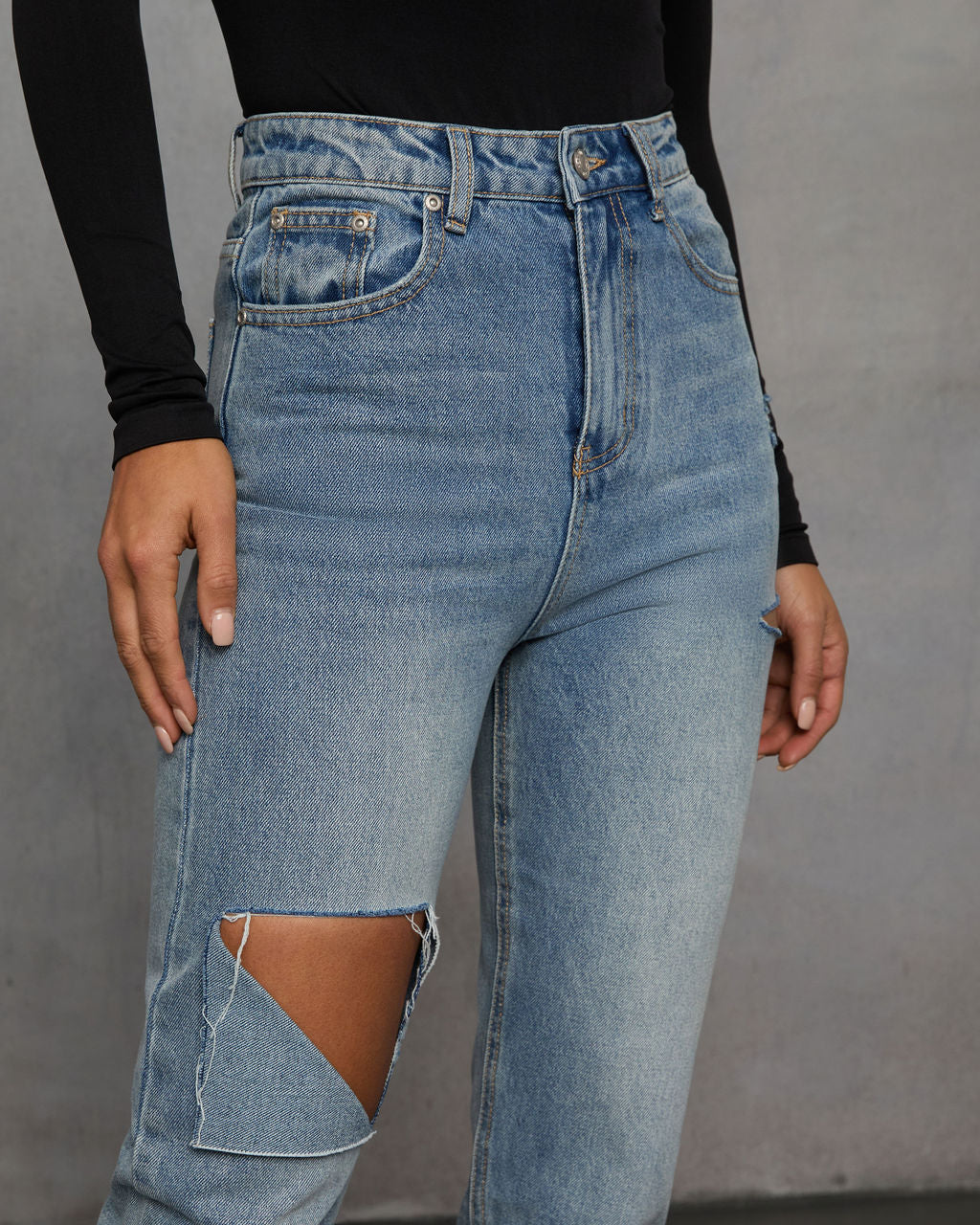 6559-vara-high-distressed-jeans-1.webp