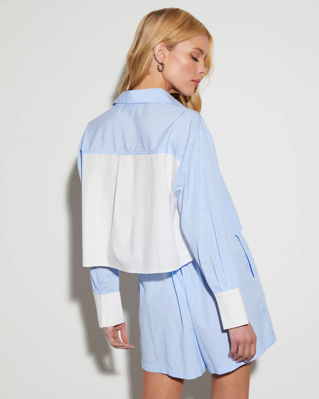 8951-valeria-striped-collar-button-down-top-1.webp