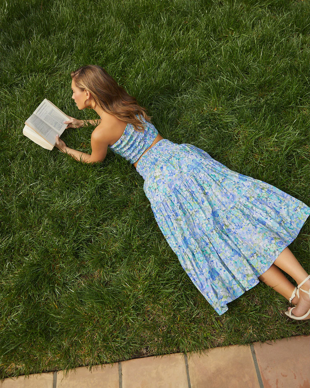 9178-angie-floral-midi-skirt-1.webp