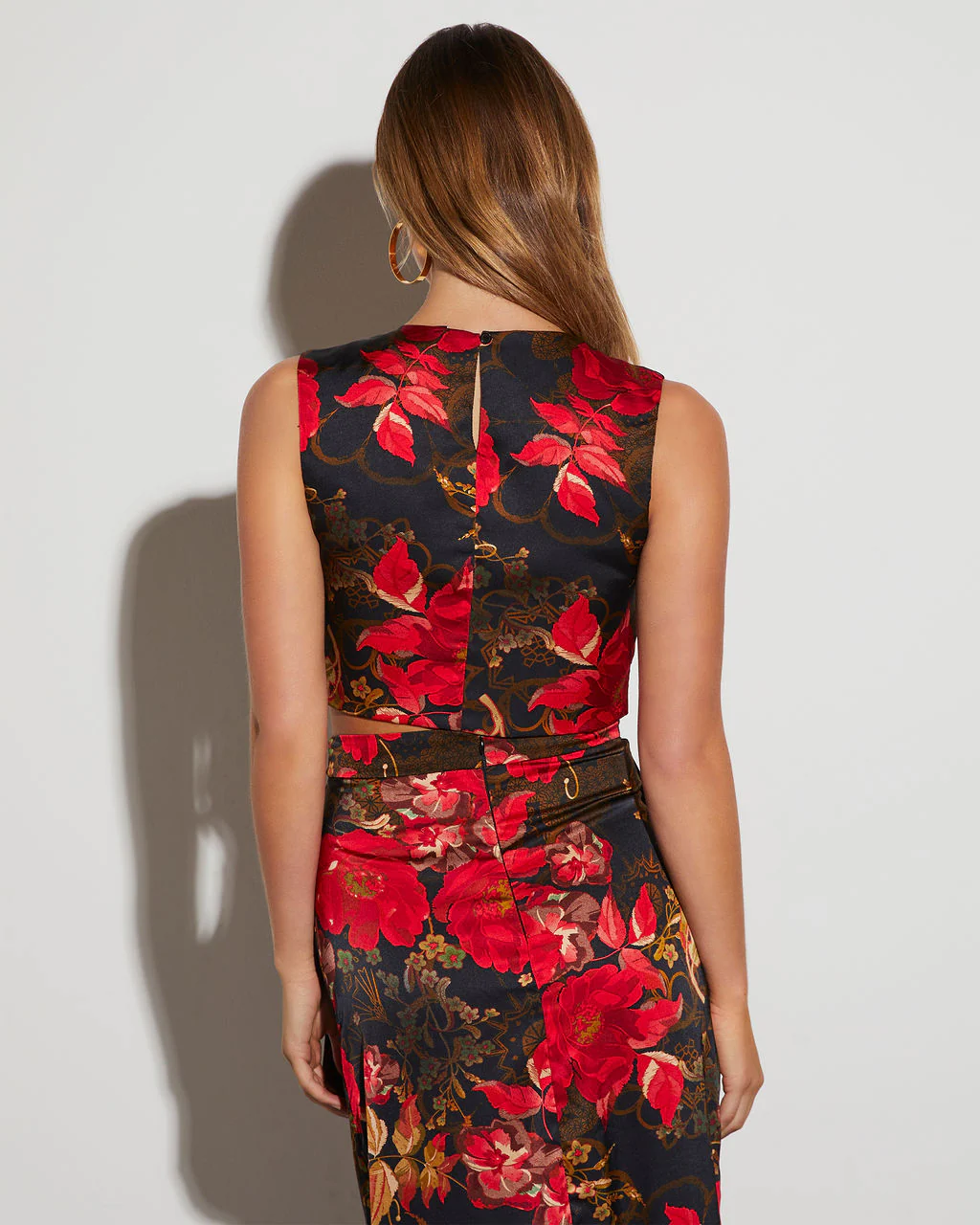 9207-kiss-from-a-rose-sleeveless-top-1.webp
