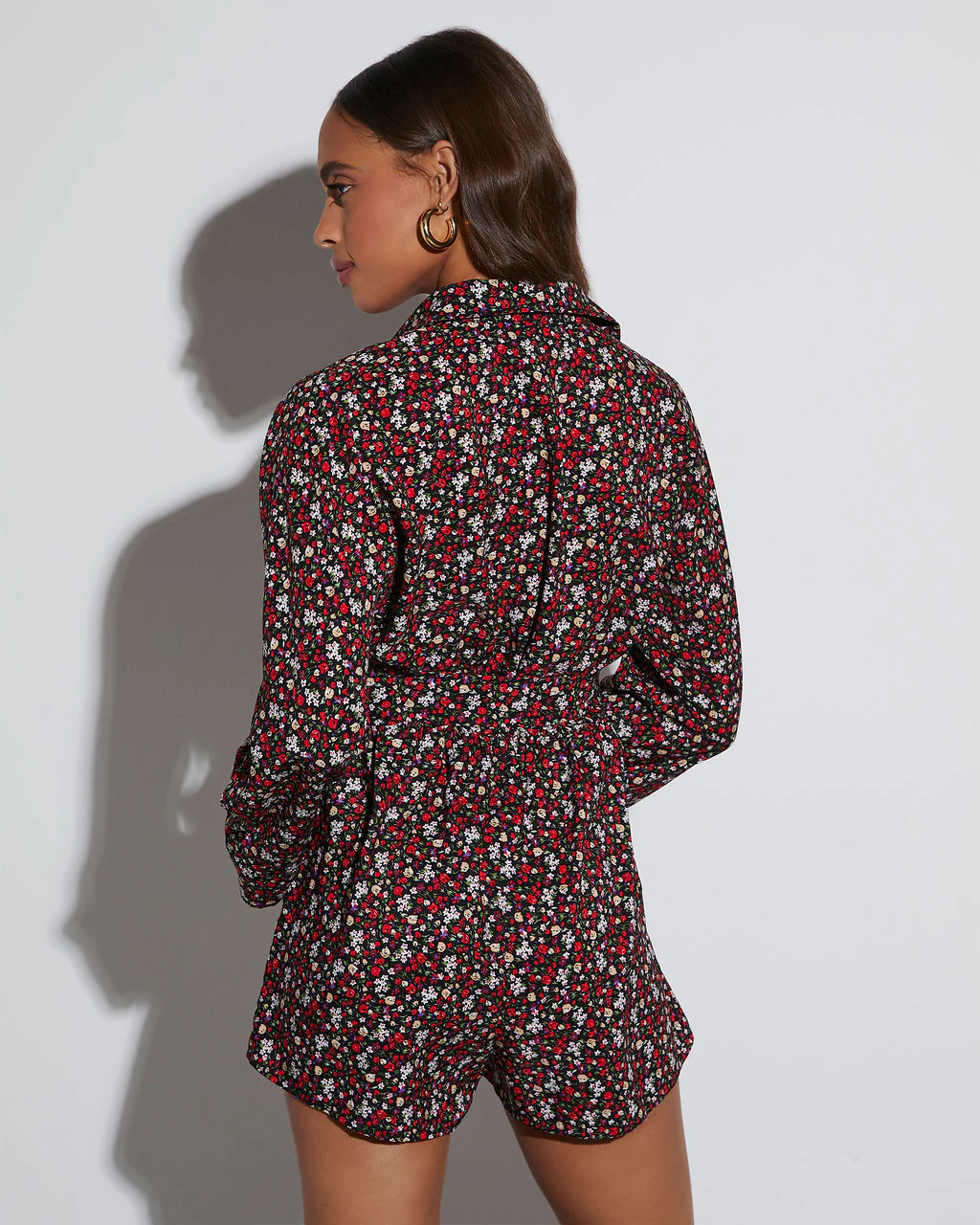 9420-angelina-printed-button-down-romper-1.webp