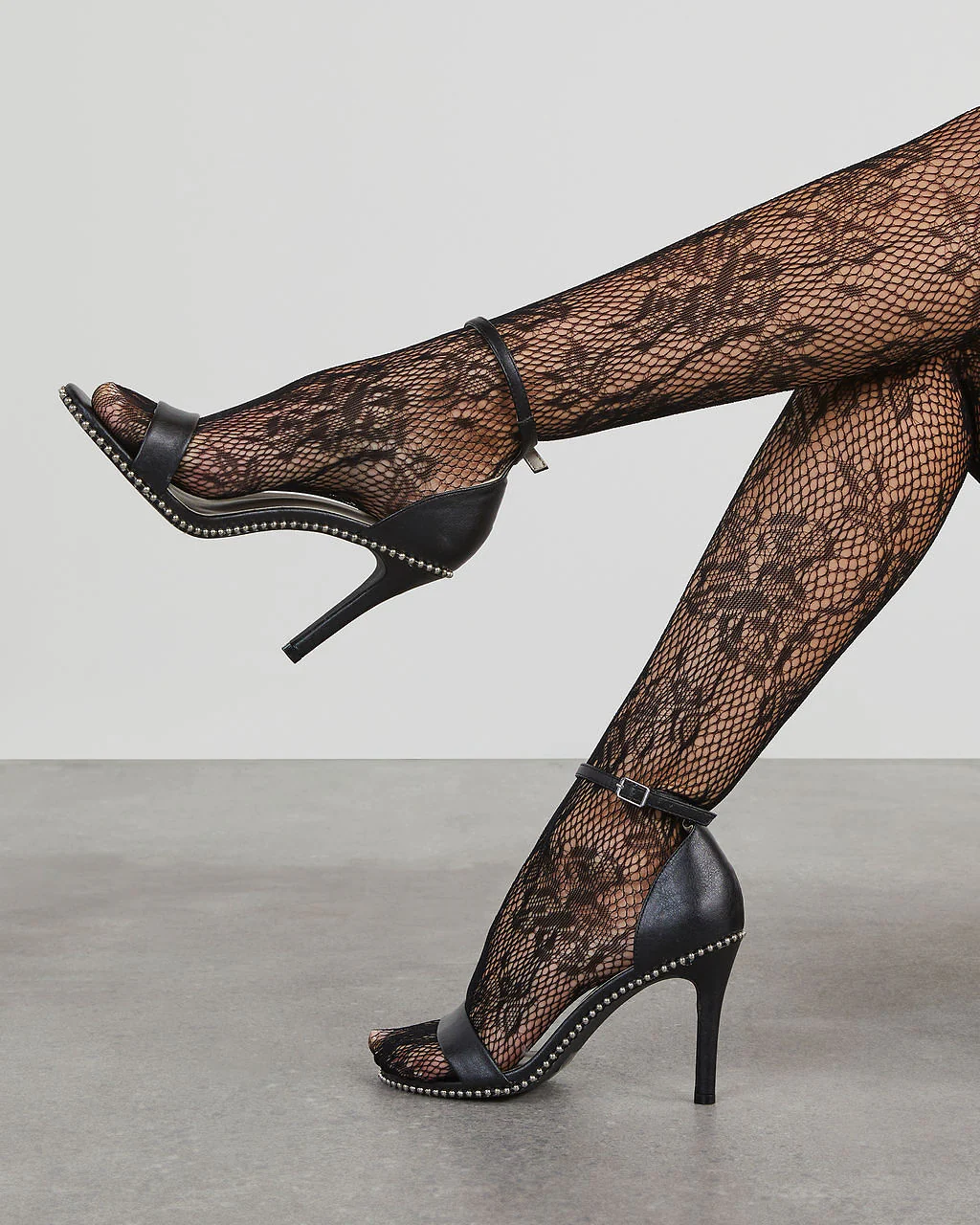 9711-rose-garden-fishnet-tights-1.jpg
